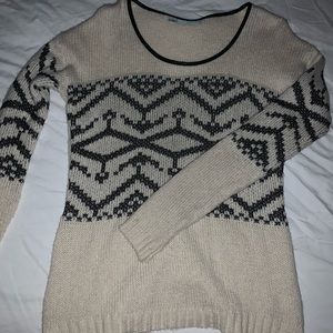 Maurices sweater